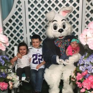 Meet your Posher, April